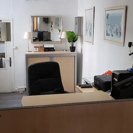 De La Paix מלון 3*